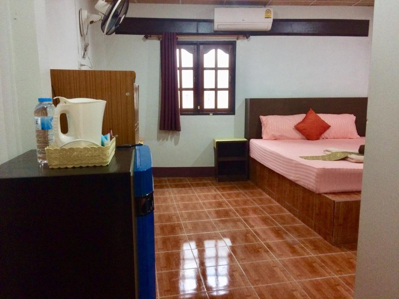 Hide-In House Hotel Ko Lanta Buitenkant foto