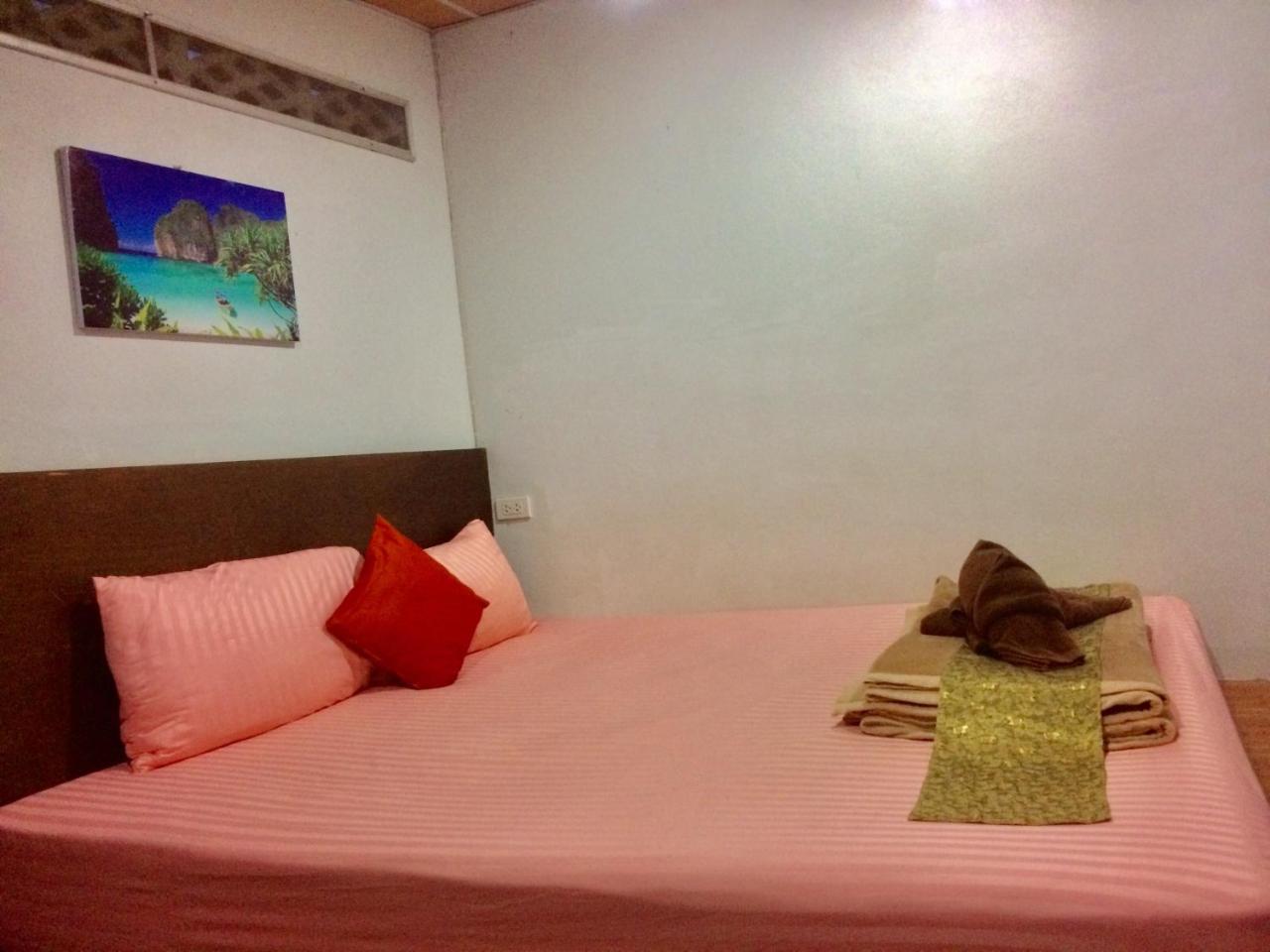 Hide-In House Hotel Ko Lanta Buitenkant foto