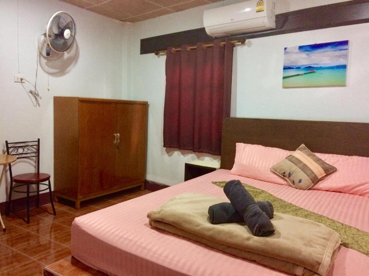 Hide-In House Hotel Ko Lanta Buitenkant foto